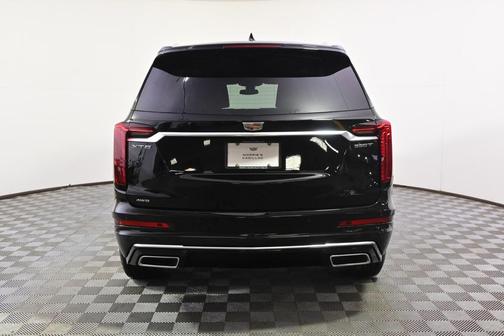 2025 Cadillac XT6 Luxury AWD