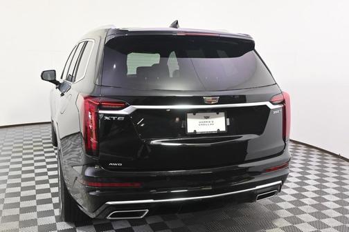 2025 Cadillac XT6 Luxury AWD