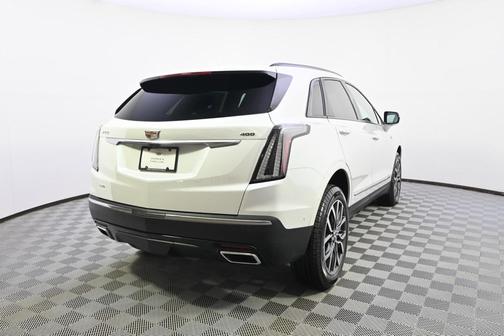 2025 Cadillac XT5 Sport
