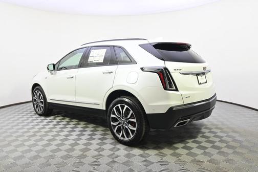 2025 Cadillac XT5 Sport