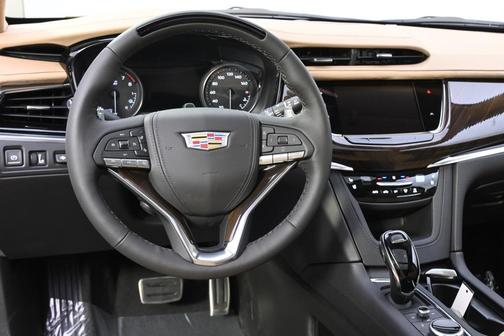 2025 Cadillac XT6 Sport AWD