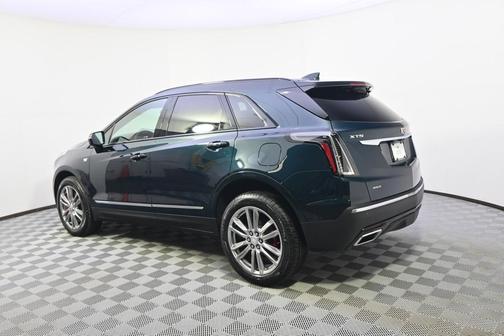 2025 Cadillac XT5 Sport