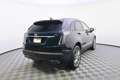 2025 Cadillac XT5 Sport