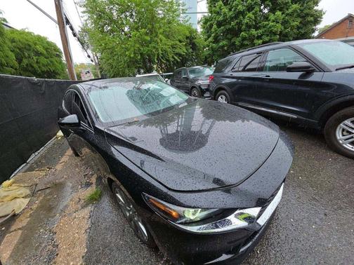 Jet Black Mica 2022 Mazda Mazda3 AWD w/Premium Package