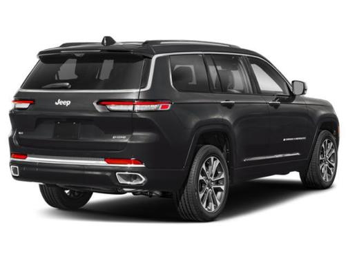 Diamond Black Crystal Pearlcoat 2023 Jeep Grand Cherokee L Overland