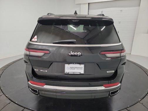 Diamond Black Crystal Pearlcoat 2021 Jeep Grand Cherokee L Overland