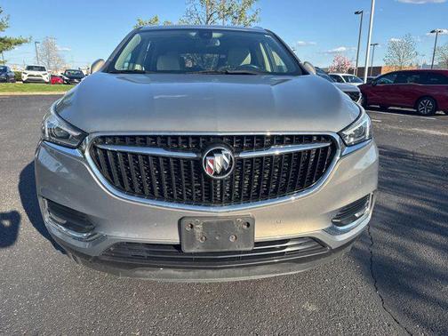 Pepperdust Metallic 2018 Buick Enclave Premium