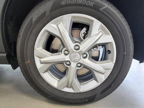 Silver Metallic 2023 Honda HR-V LX
