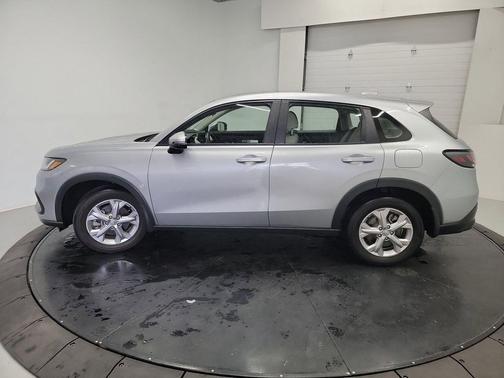 Silver Metallic 2023 Honda HR-V LX