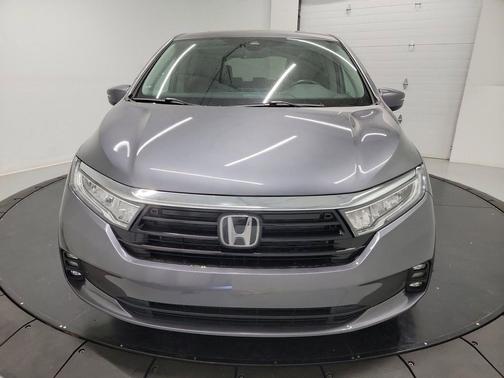Modern Steel Metallic 2024 Honda Odyssey EX-L