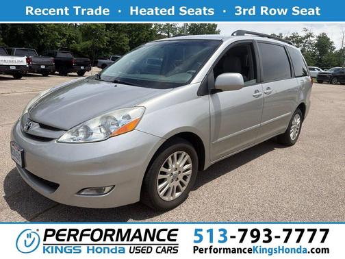 Silver Shadow Pearl 2010 Toyota Sienna XLE
