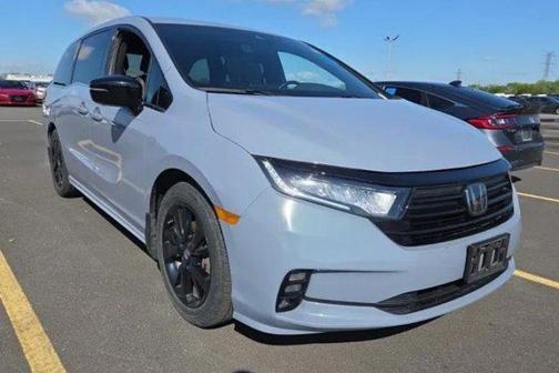 Sonic Gray Pearl 2023 Honda Odyssey Sport