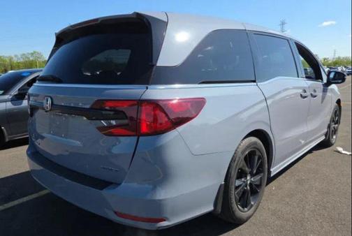Sonic Gray Pearl 2023 Honda Odyssey Sport