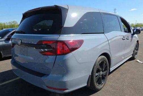 Sonic Gray Pearl 2023 Honda Odyssey Sport