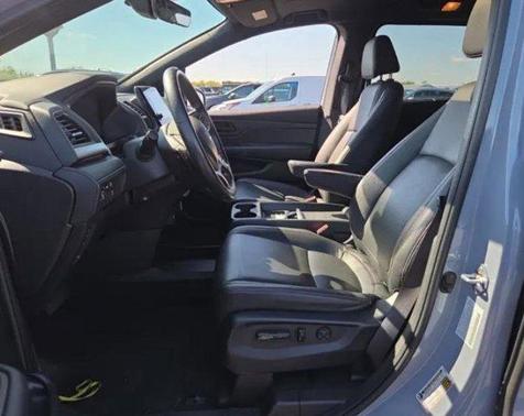Sonic Gray Pearl 2023 Honda Odyssey Sport