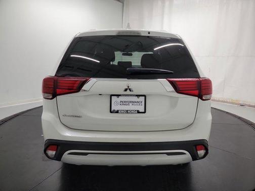2020 Mitsubishi Outlander ES