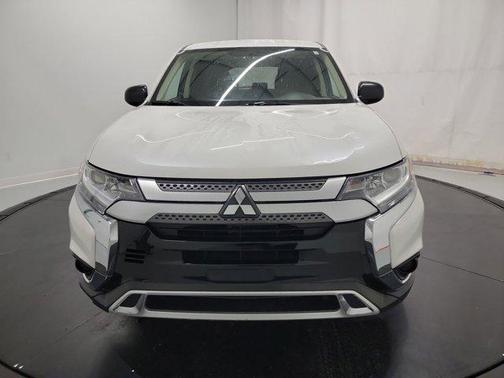 2020 Mitsubishi Outlander ES