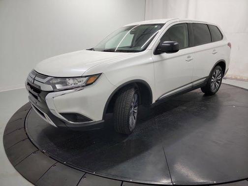 2020 Mitsubishi Outlander ES