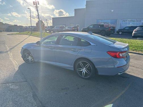 2022 Honda Accord Hybrid Touring