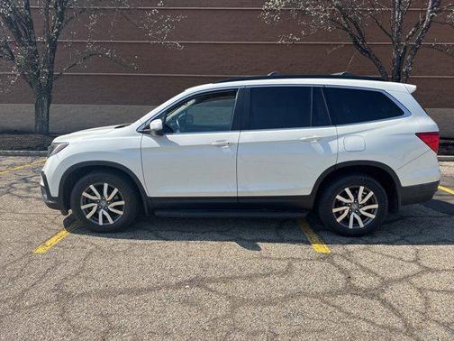 White Diamond Pearl 2019 Honda Pilot EX-L