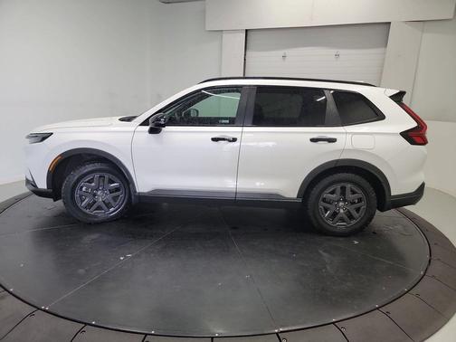 Platinum White Pearl 2026 Honda CR-V Hybrid TrailSport AWD