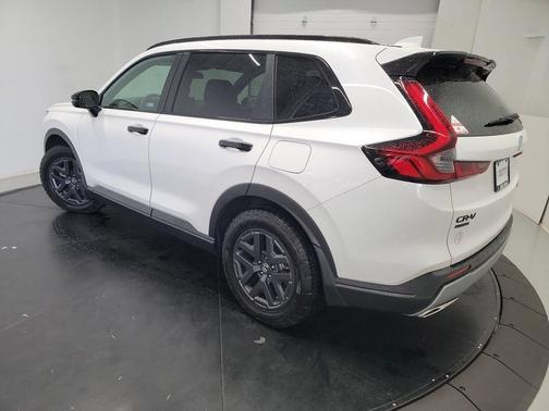 Platinum White Pearl 2026 Honda CR-V Hybrid TrailSport AWD