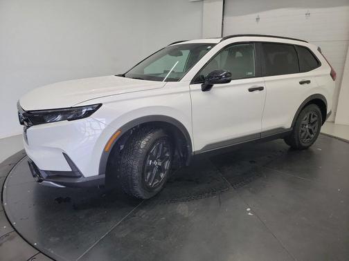 Platinum White Pearl 2026 Honda CR-V Hybrid TrailSport AWD