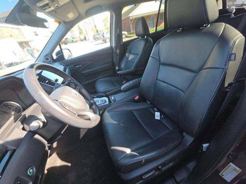 Modern Steel Metallic 2019 Honda Pilot Touring 8-Passenger