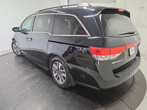 Crystal Black Pearl 2015 Honda Odyssey Touring Elite