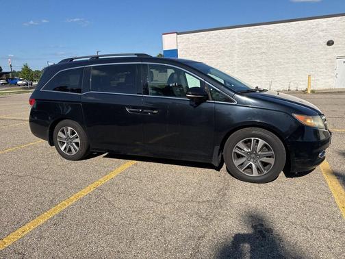 Crystal Black Pearl 2015 Honda Odyssey Touring Elite