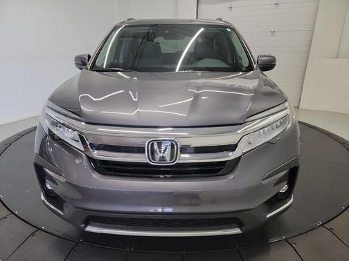 Gray 2022 Honda Pilot AWD Elite