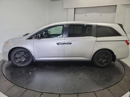 Polished Metal Metallic 2013 Honda Odyssey LX