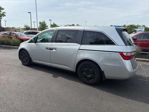 Polished Metal Metallic 2013 Honda Odyssey LX