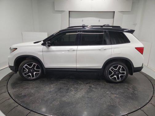 2023 Honda Passport AWD Elite