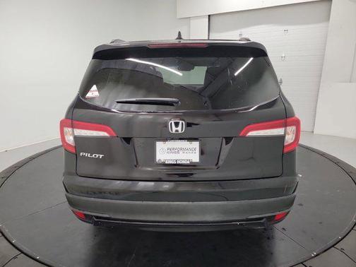 Crystal Black Pearl 2022 Honda Pilot 2WD Special Edition