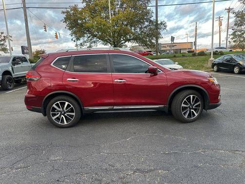 2020 Nissan Rogue SL