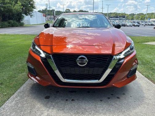 2022 Nissan Altima SR FWD