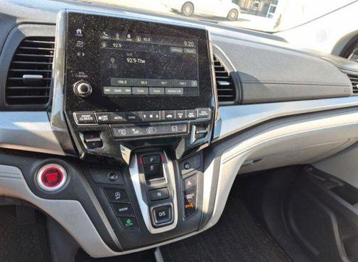 Silver 2021 Honda Odyssey EX-L