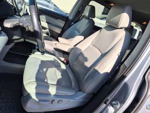 Silver 2021 Honda Odyssey EX-L