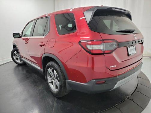 2023 Honda Pilot AWD EX-L 8 Passenger