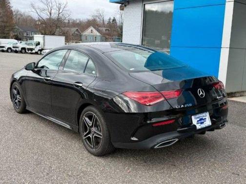2022 Mercedes-Benz CLA 250 4MATIC