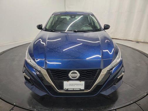 2020 Nissan Altima SR FWD