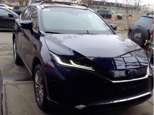 2022 Toyota Venza XLE