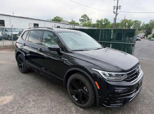 Deep Black 2023 Volkswagen Tiguan 2.0T SE R-Line Black 4MOTION
