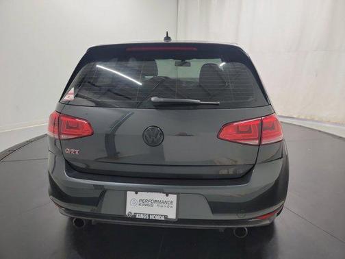 2016 Volkswagen Golf GTI 2.0T SE 2-Door