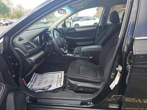 Crystal Black Silica 2018 Subaru Outback 2.5i Premium
