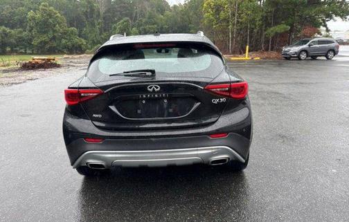 2018 INFINITI QX30 Premium