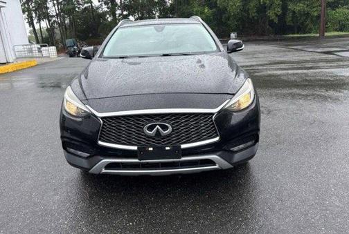 2018 INFINITI QX30 Premium