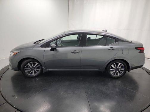 2023 Nissan Versa 1.6 SV