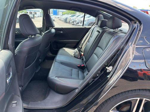 Crystal Black Pearl 2017 Honda Accord Sport SE